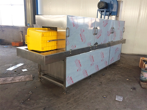 Medical waste box cleaning machine (order from Mudanjiang)